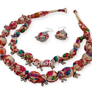 Fabric jewellery in colourful Abstract print 