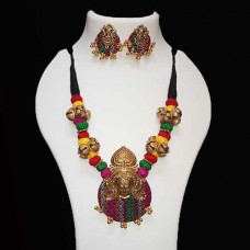 Multi-coloured khan fabric jewellery