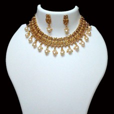 Golden Choker with off-white pearls