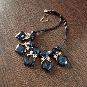 Western jewellery with chunky navy blue stones